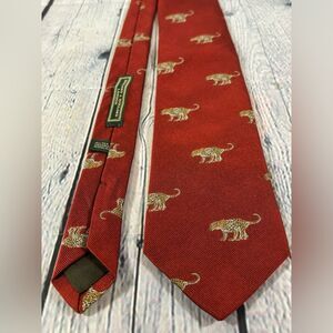HOLLAND & HOLLAND Vintage Hand Made England Red with Leopard Classic Silk Tie